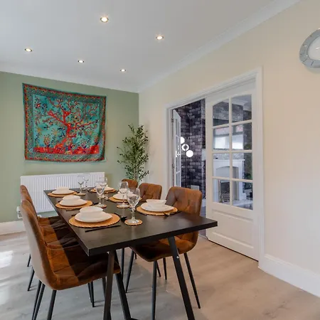 Perfect 3 Bed With Free Parking Ferienhaus Bristol