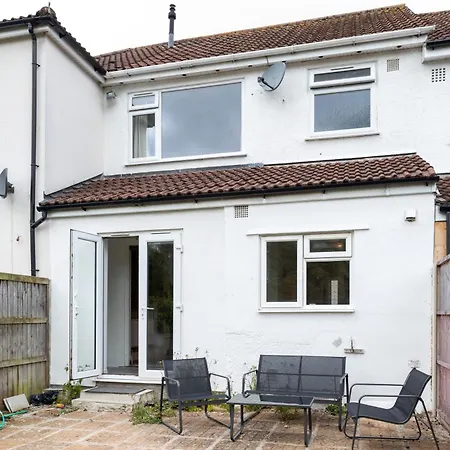 Perfect 3 Bed With Free Parking * Bristol